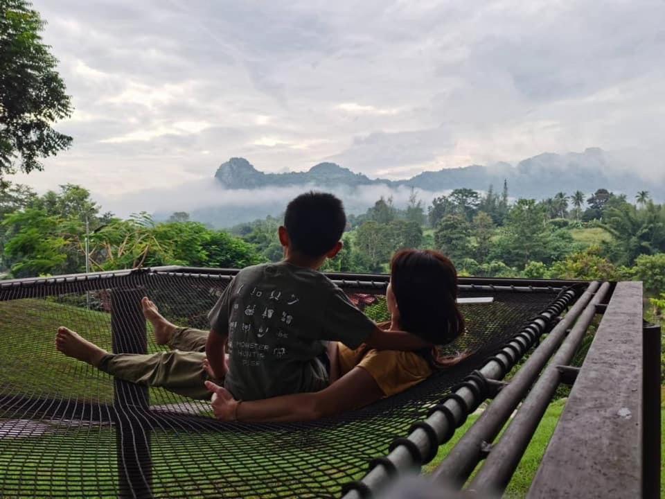 Baanrai Khunya บ้านไร่คุณย่า Station touristique Ban Huai Maenam Noi